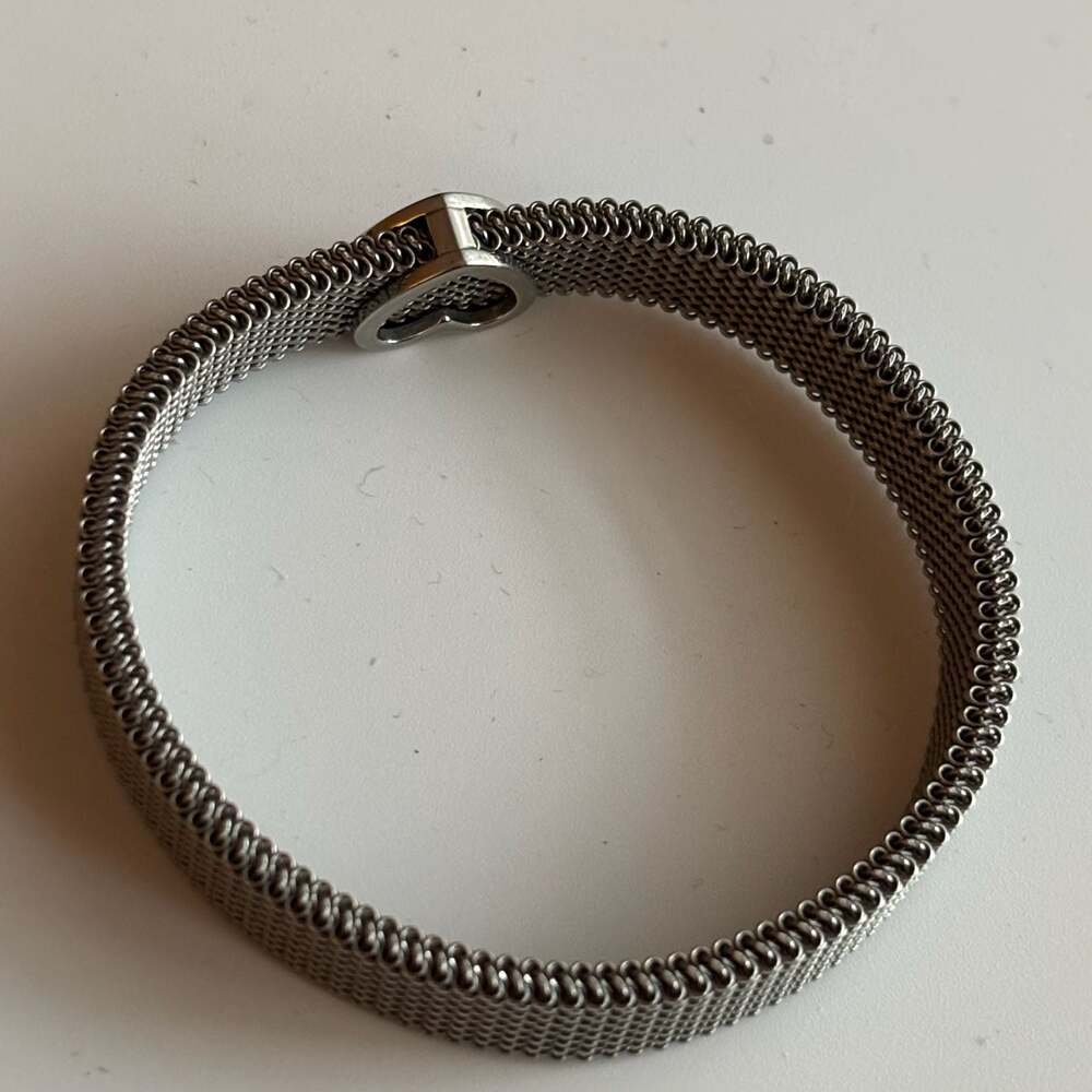 Tiffany. & Co Somerset Mesh Heart Bracelet Silver Charm Bracelet - Picture 5 of 8